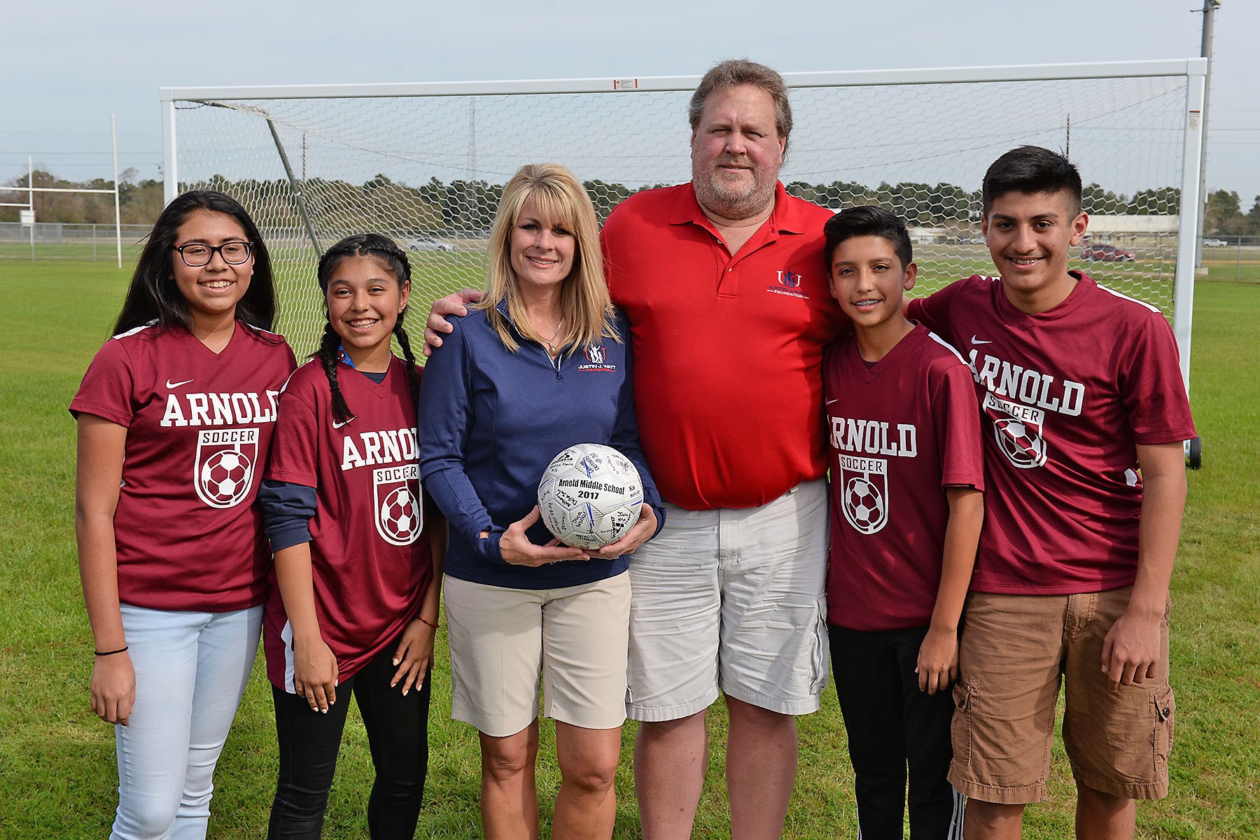 Photos Arnold Middle School receives equipment from J.J. Watt